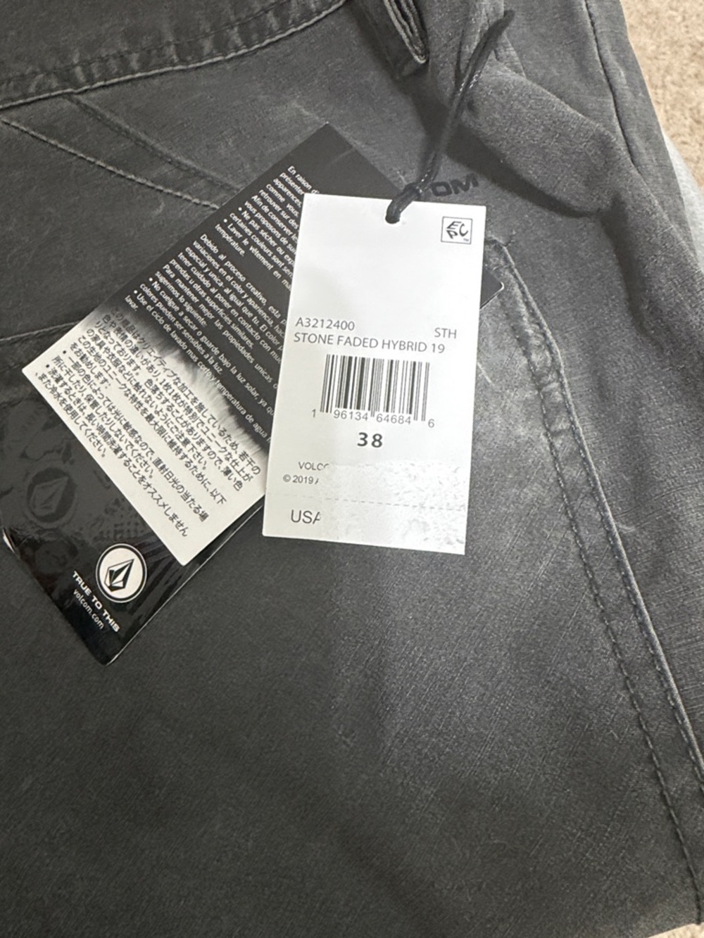 Volcom Men's Washed Gray Casual Shorts - Picture 5 of 6